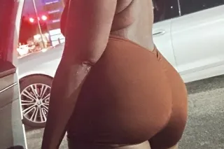 hosting north side 59 area 🫂🛍💎💜🍫💦💦 photo 8