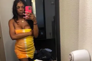 💦BUSTY TRANNY GIRL NEXT DOOR 👄💦🎊 CURVY, ELITE, NAUGHTY ENERGY AWAITS YOU 🥰👅🧚🏽💋