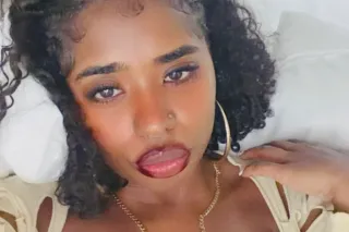 SEXY PETITE BROWNSKIN CUBANITA photo 4