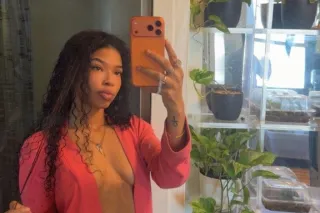 Come catch a vibe with me 💕
