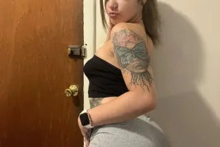 Hi I am available to fulfill your desires and fantasy👅bbj and anal.👅Out& Incall Car date 24/ 7👀 photo 2