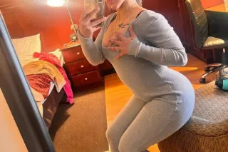 Hi I am available to fulfill your desires and fantasy👅bbj and anal.👅Out& Incall Car date 24/ 7👀 photo 4