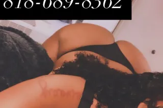 sloppy throat goddest 🤤 photo 4