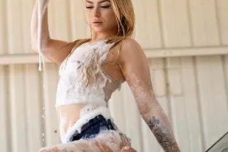 Sweet🍒 And Wet 💦 Petite Blonde😘