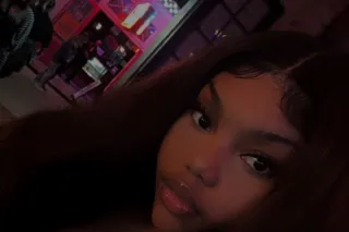 hey my name is mimi looking for a good time 🤫😋 photo 9