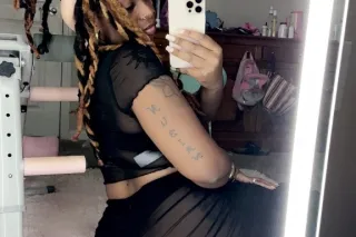 wet 💦💦 tight 😽and ready for you babe 🥹💜🤞🏾 photo 2
