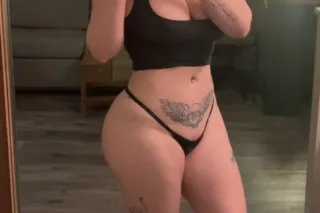 🎀German American Temptress-Curves Made for Sin, Lips Made for Pleasure 🦋 CATCH ME WHILE IM IN TOWN 💋 photo 8