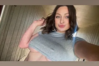 SWEET AND PETITE! CUM SEE ME! photo 6