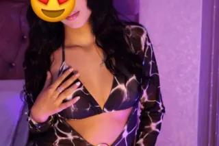 sexi complaciente dispuesta a follarte