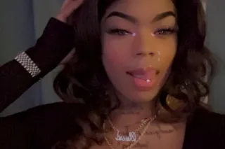 BACK FOR THE DAY "HappY New Years BabY!"🥳 😮Your Throat Goddess ‍💨🫧 Can i Be Your New Years Treat🍭🫧 photo 3