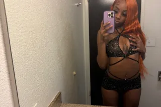 SEXY PETITE FANTASY GIRL🍫🥰💜 CUM GET SOME STRESS OFF BABY🫣😝FETISH FRIENDLY💦 💫 photo 2