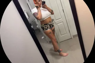 ocean here ready for some funnn 😝 2 girl with STARR also photo 12