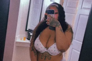 LAST DAY IN TOWN ‼THICK WET BLASIAN 😜🌊THROAT GOAT 😌 photo 5