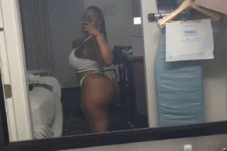 NEW GIRL IN TOWN💦💦💦💦💦 TREAT ME RIGHT AND ILL TREAT YOU BETTER 😜😜😜😜😜😜 WET AND THICK LONGLEGGED FREAK☔☔☔☔☔☔ photo 3