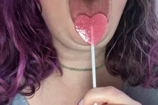 nerdy Milf visiting photo 3
