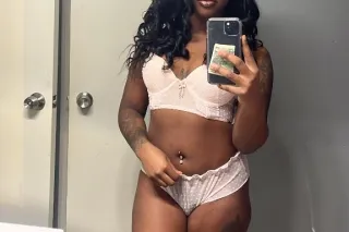 Flexible Sexy Tight Pussy Chocolate Doll Who Loves Pleasuring , Always a Text Away photo 5