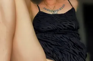 Confident, controlling, and authoritative Bewitching Golden Goddess .... Discrete Delicious and Domineering photo 11