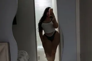 Sexy latina🍑😋 photo 5