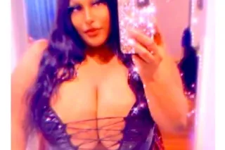 BUSTY BBW CHOCOLATE BEAUTY VISITING photo 8