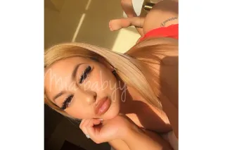 Pretty Blonde Latina 🍑💦 OUTCALLS ONLY photo 3