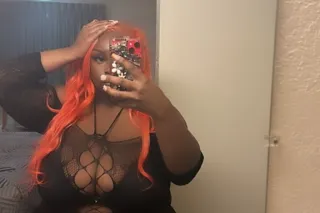 Thick And Juicy 🤪🤭 With A Phat Koochie 😆 And Throat Goat 🐐😝 photo 3