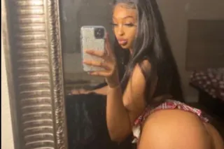 💕Your Wettest And Wildest Fantasy👅 Blue Eye Dominican Goddess🥂