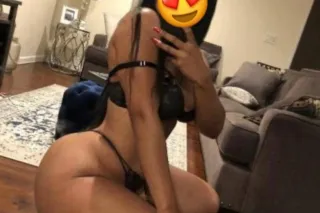 Hello love, I am a very sexy Latina girl willing to take pleasure.
