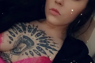 IN TOWN FOR A SHORT TIME🍆Cum see your JUICEY BOOT snowbunny ❄ 🐇😜😻💦🍆