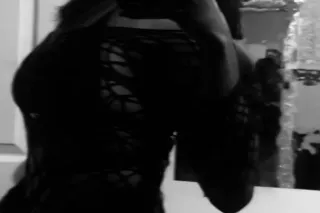 petite freak💦🎀📲