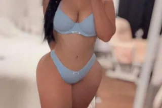 🥰🧲 Disponible para hacerte llegar al cielo 🌌 y no volver 🙈 , de tan rico y delicioso 😋 que te sentiras 🙃🙂 solo Incall 💦😘