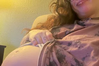 love to suck dick am pregnant. so i got some good pussy And i SQUIRT! photo 5
