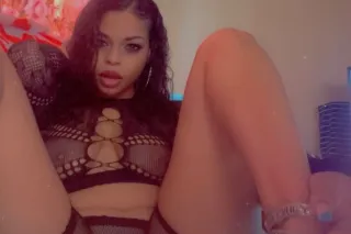 😍😩Freak in the Sheets💦👅Available now🍆
