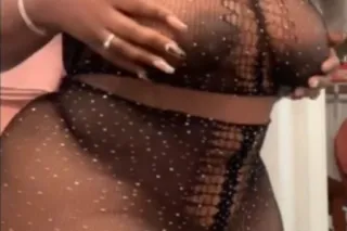 Come 🫦Try Sum🌊Neww 🍑 👀💦Peekin Thru👅 🥰ThickThighs 🍦🍧❄ Save Lifesss 🧊 100%Real 🍑OUT Lets Chill 🫦Catch A Vibe DADDy👄🫦👅Phat Juicy A$$🍑😻 Seductive Vixen 🤪😉🚨Sexc Caramel Thick🍑🍑new in town 🤪 photo 2