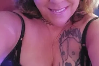 Real 36 Year Step Mom | Fetish Friendly | In/Out/Car/FT/Content photo 2