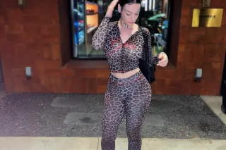 BACK IN TOWN😜SEXY AND TATTED😘CUM SEE ME photo 3