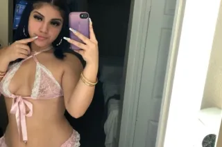 Hi papi, Cum see me!🍑🍆💦 𝒮𝒲𝐸𝐸𝒯 𝒮𝐸𝒟𝒰𝒞𝒯𝐼𝒪𝒩💋5'2 CURVY LATINA AVAILABLE NOW!📲😘