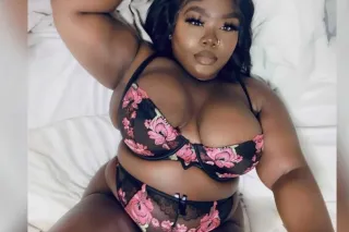 Come take a bite of this chocolate🫦🍫💦 📍available in Cleveland, Mississippi📍 photo 2