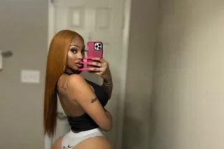 Come Enjoy A Pretty Face 🍆 With The Best Backshots 🍑🍑 photo 6