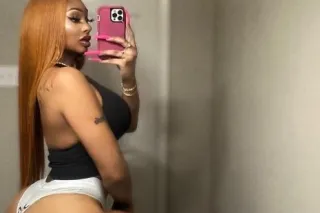 Come Enjoy A Pretty Face 🍆 With The Best Backshots 🍑🍑 photo 9