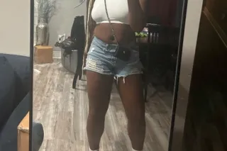 IM BACK AND BETTER 💋💋💋💘 photo 3