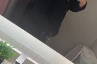 Sexy, Bubbly Brunette Bombshell 😇 lots of fun! photo 5