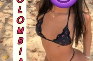 Sexy venezuela available in a quiet area of Woodside. Clean and safe place. Donations welcome. Come enjoy this lovely Latina girl. Additional extras available. 🚫AA photo 2