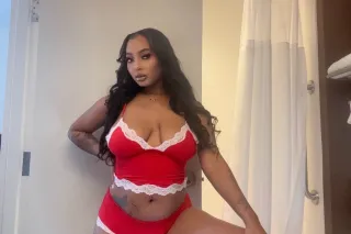 im only here for a lil bit 👅💦