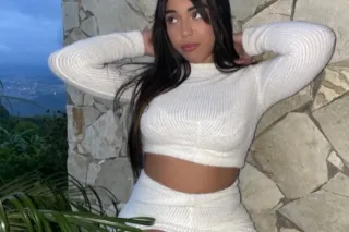 sexy and hot latina photo 2