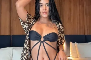 Latina hermosa nueva estoy con mi amiga hoy conocela trioo bb photo 4