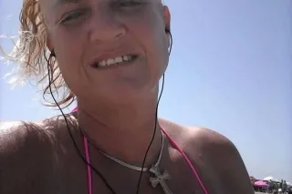 SOUTHERN GIRL WANTS TO PLAY