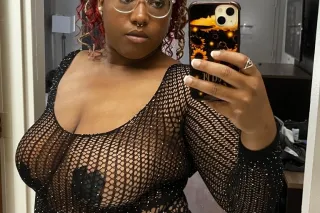 Verified and Reviewed Companion, Sexy busty redhead photo 2