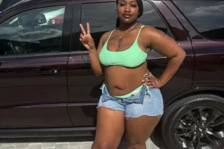 incalls & outcalls with my friend hmu photo 4
