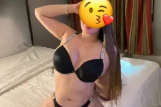 Latina Colombiana en tu Zona 🇨🇴 100% Real Come here