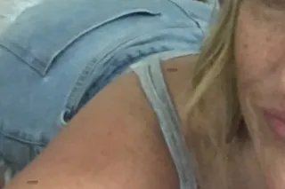 BIG BOOTY MILF
